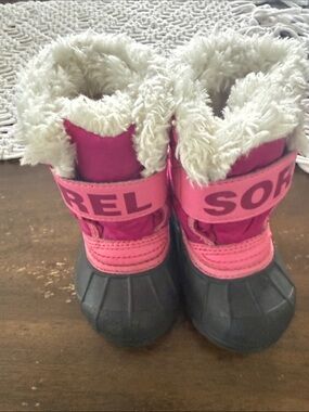 Sorel Kids Pink Winter Boots with Faux Fur Lining